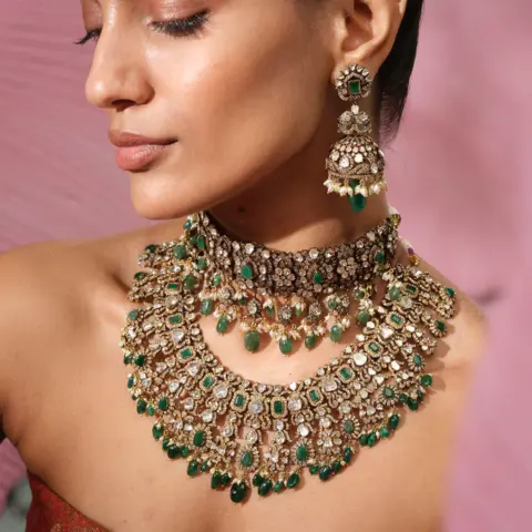 Bridal jewellery set green