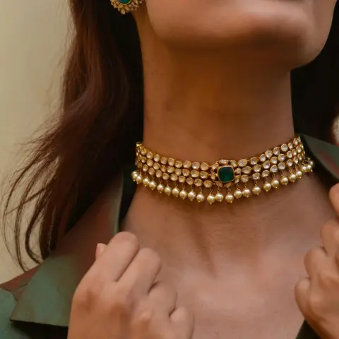 Chokers: Timeless Elegance Reimagined