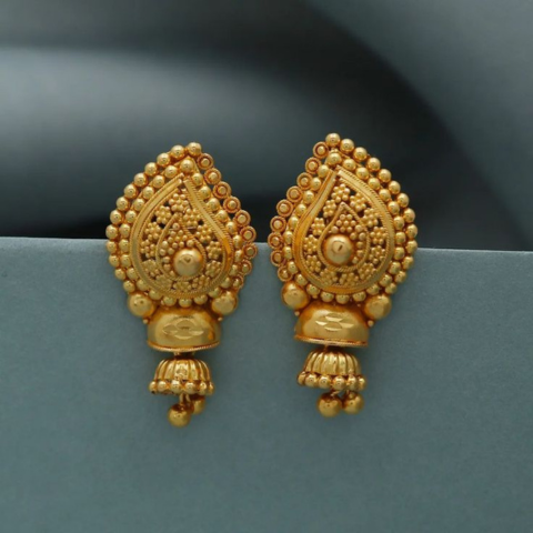 What Earrings to Wear with Black Dress | Gold Ring