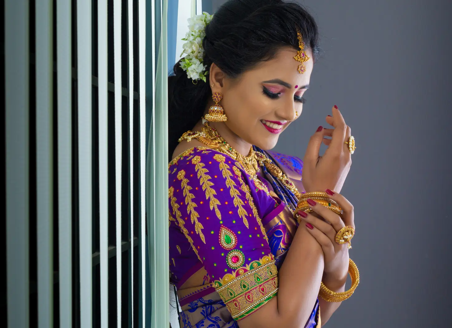 What Jewellery to Wear with Banarasi Saree | The Perfect Guide