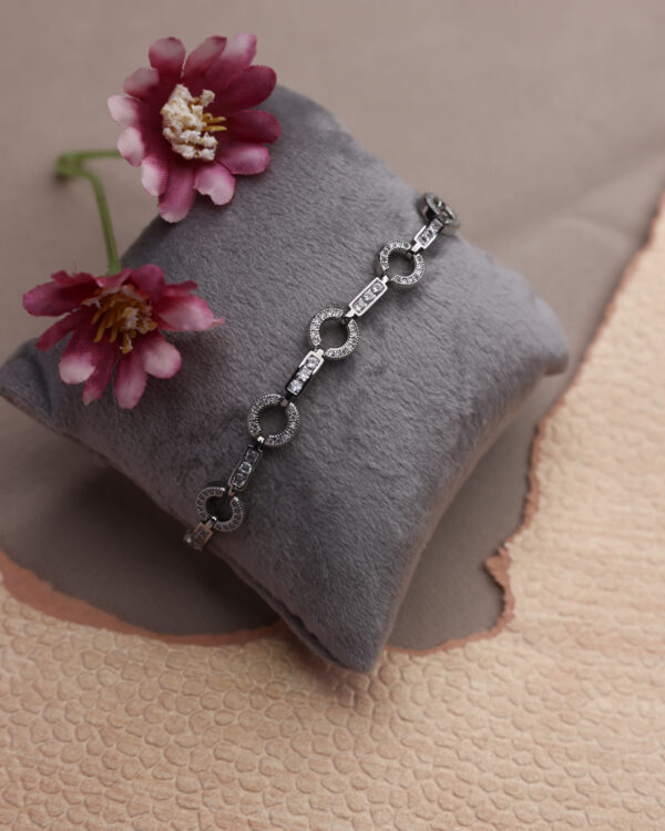 Silver Link Bracelet - Image 3