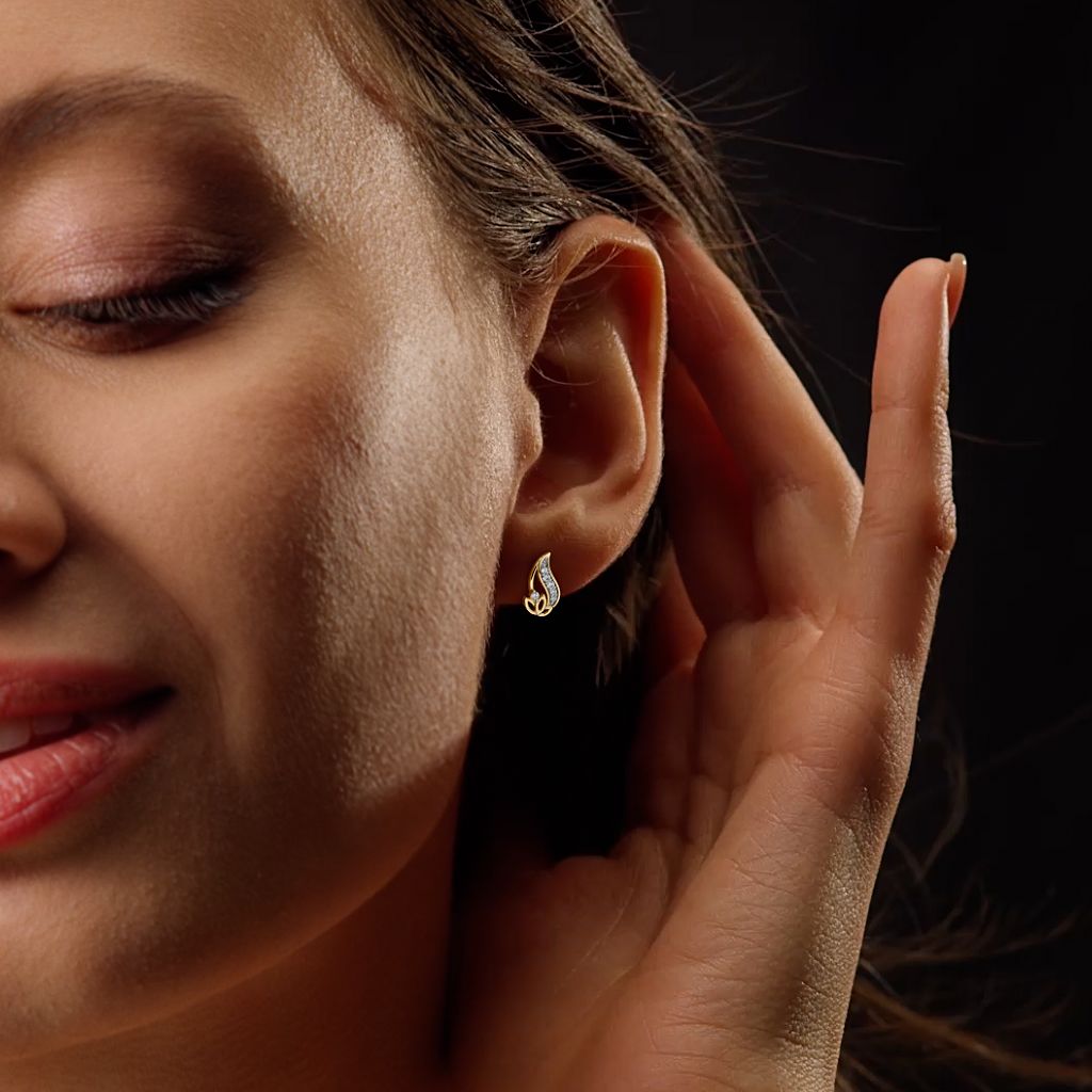 stud earrings