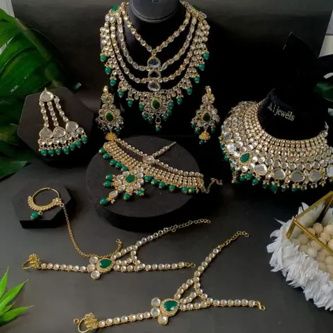 Green Jewellery Set