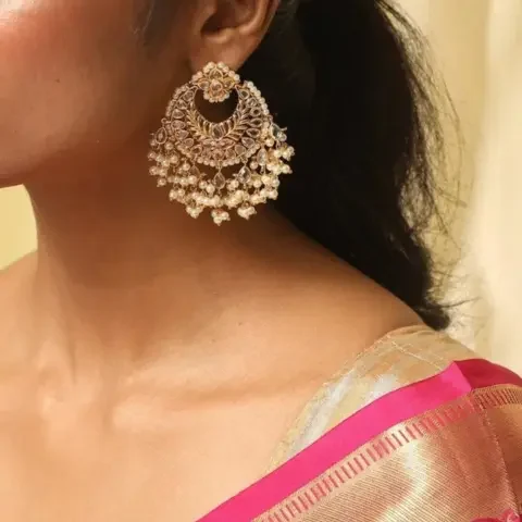 Earrings for red saree