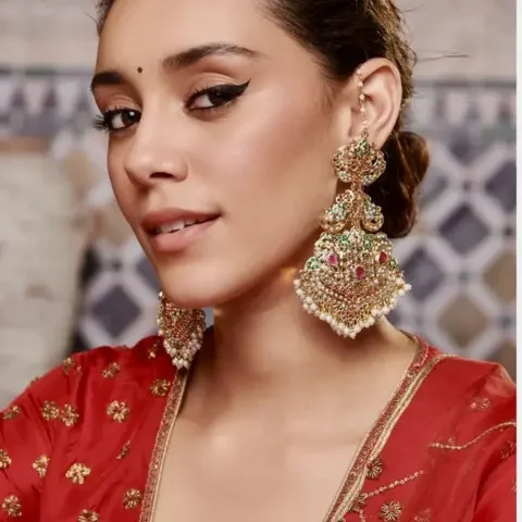 how to choose earrings for red saree